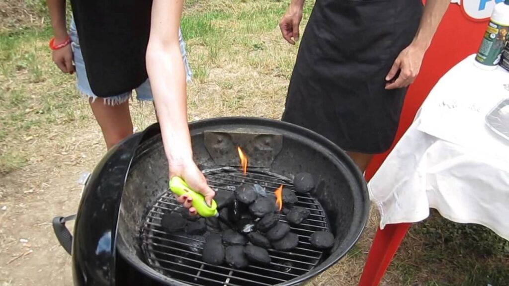 how to light a charcoal barbecue?